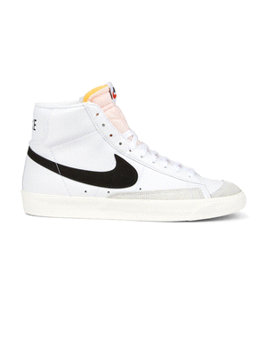 BLAZER MID 