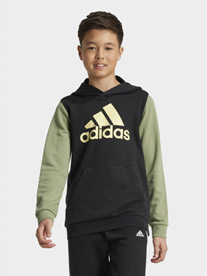 Questa felpa con cappuccio adidas junior è perfetta per tutti i tuoi impegni quotidiani. Il motivo colorblock e il logo oversize mostrano a tutti la tua passione per adidas. I polsini a coste tratteng... 