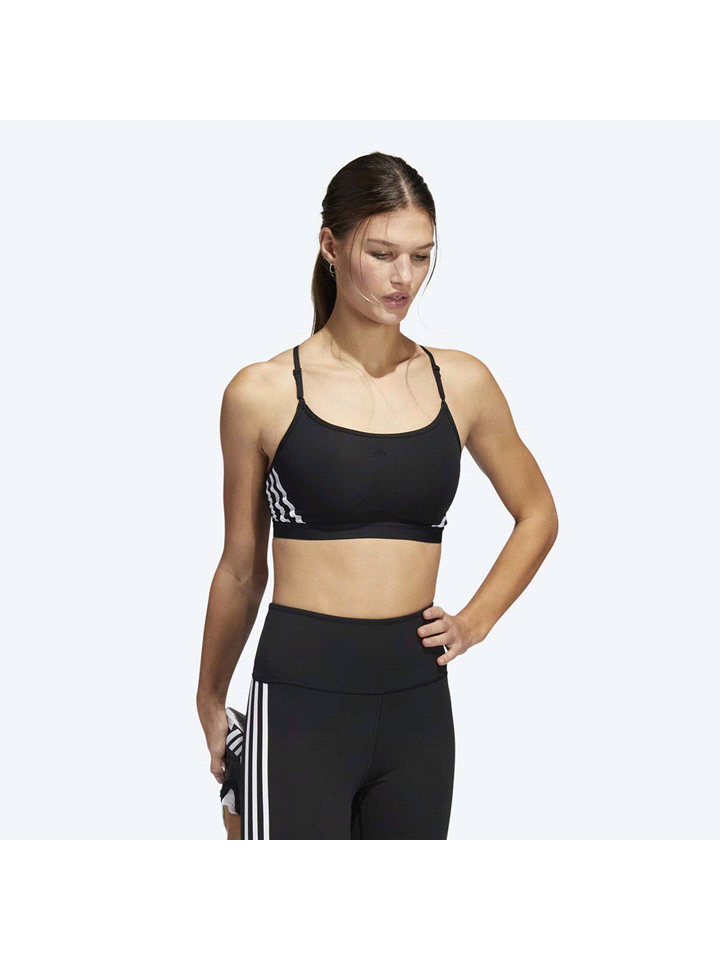 Il reggiseno ADIDAS AER LS 3S offre confort, traspirabilità e supporto leggero. Grazie agli elementi in mesh traspirante e alla tecnologia antiumidità Aeroready permette di sentirsi fresca e asciutta ... 