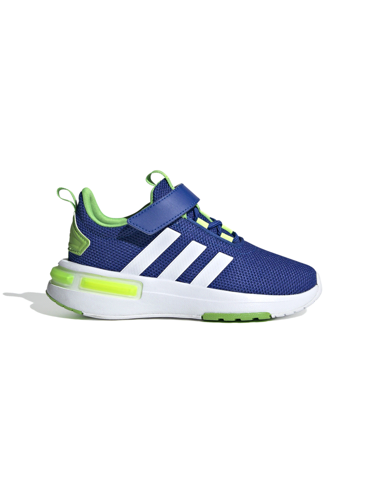 Queste sneaker adidas kids sono ideali per accompagnare bambini e bambine nelle loro avventure quotidiane.  L